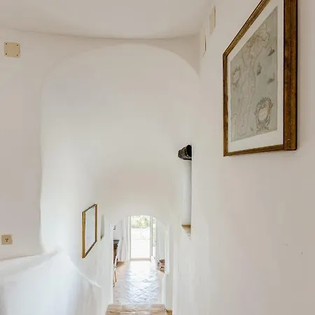 Carmelina - Cersuta Di Villa Maratea